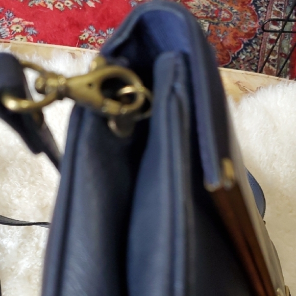 Etienne Aigner Vintage Blue  Gold Crossbody Bag with Sleek Design - Picture 16 of 16